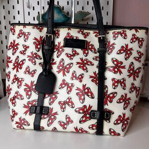 Dooney & Bourke Minnie Mouse Bows tote Disneyland store pattern of red and white